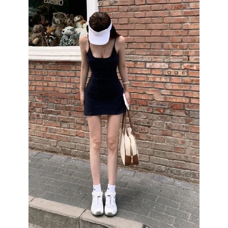 ?2025夏季必备!纯欲风吊带连衣裙让你美翻整个夏天✨