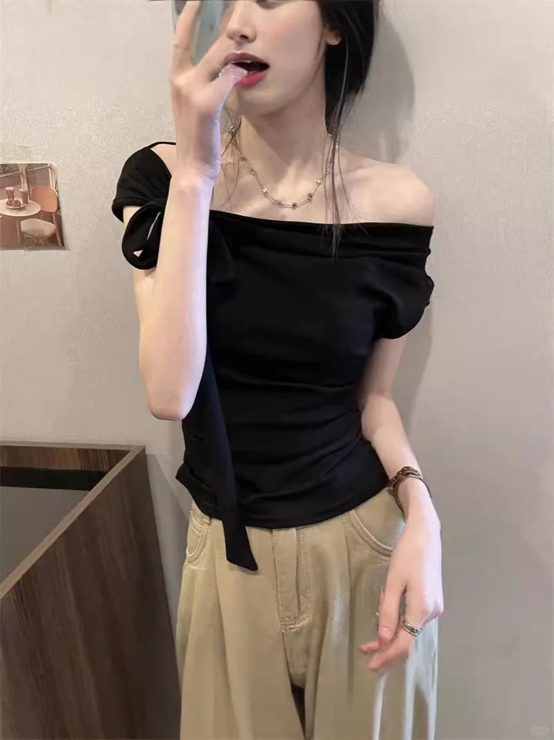 纯欲天花板?褶皱绑带太会！显瘦到尖叫