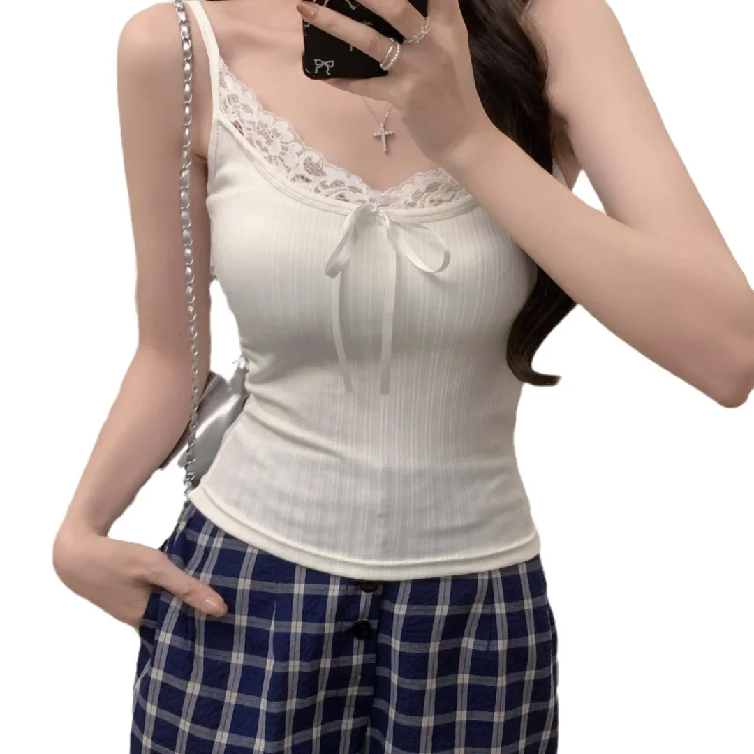 纯欲露背 解锁夏日辣妹风