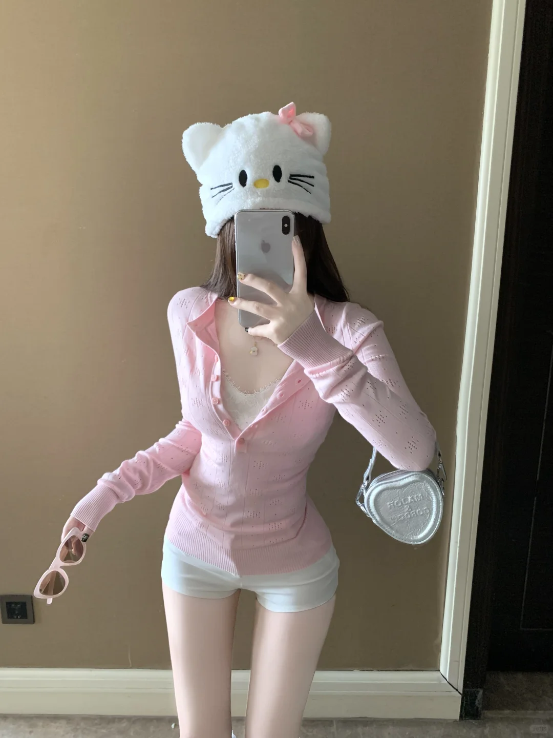 kitty一下≽^•༚• ྀི≼