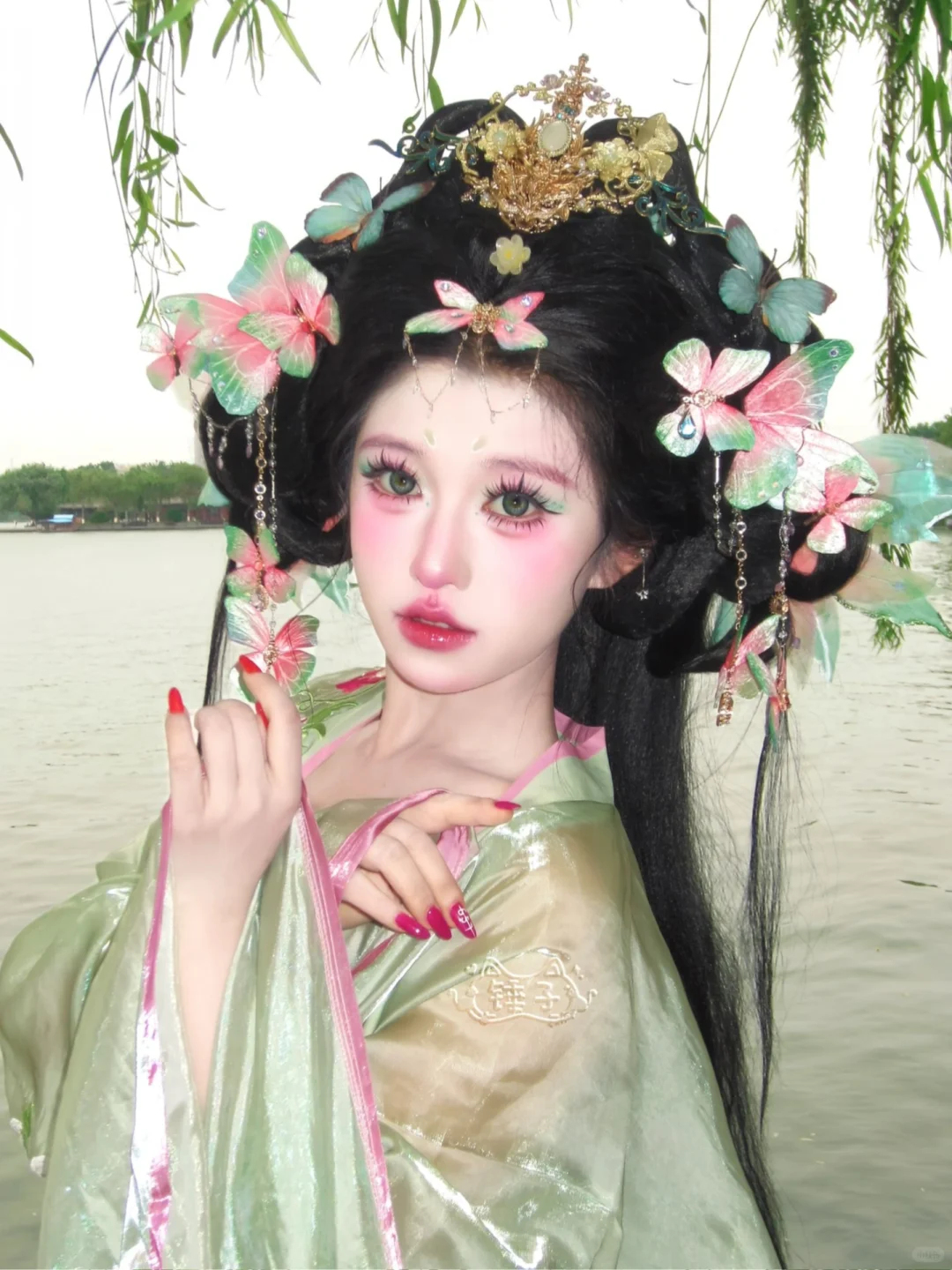 汉服模特演出一天_?佰~