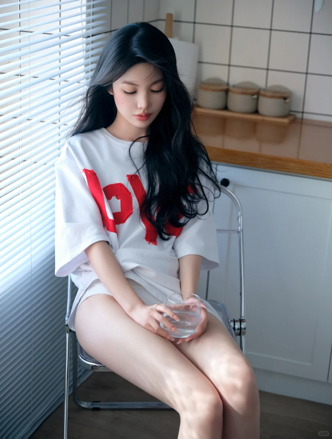 男友视角?一眼心动的居家纯欲感少女写真