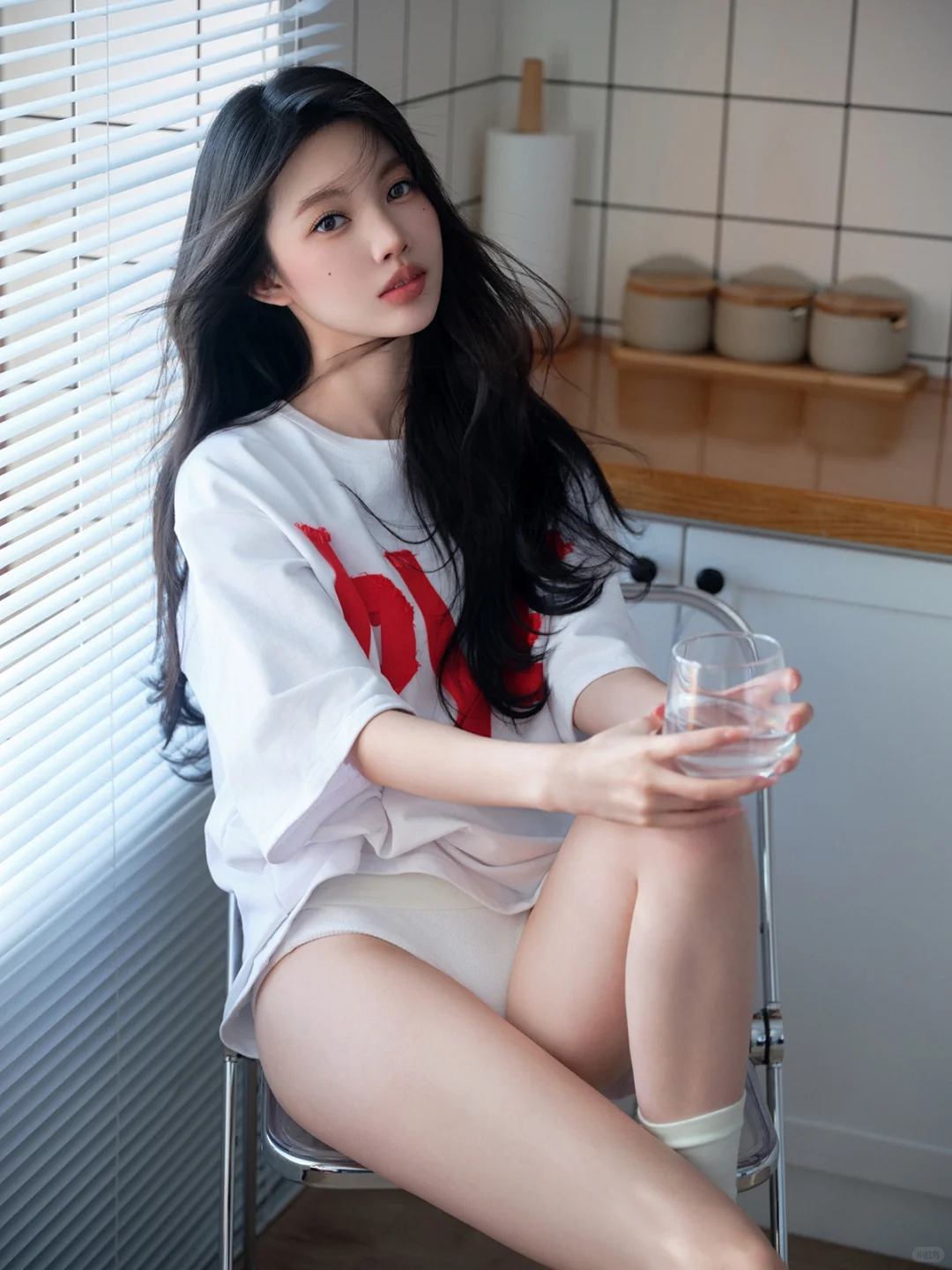 男友视角?一眼心动的居家纯欲感少女写真