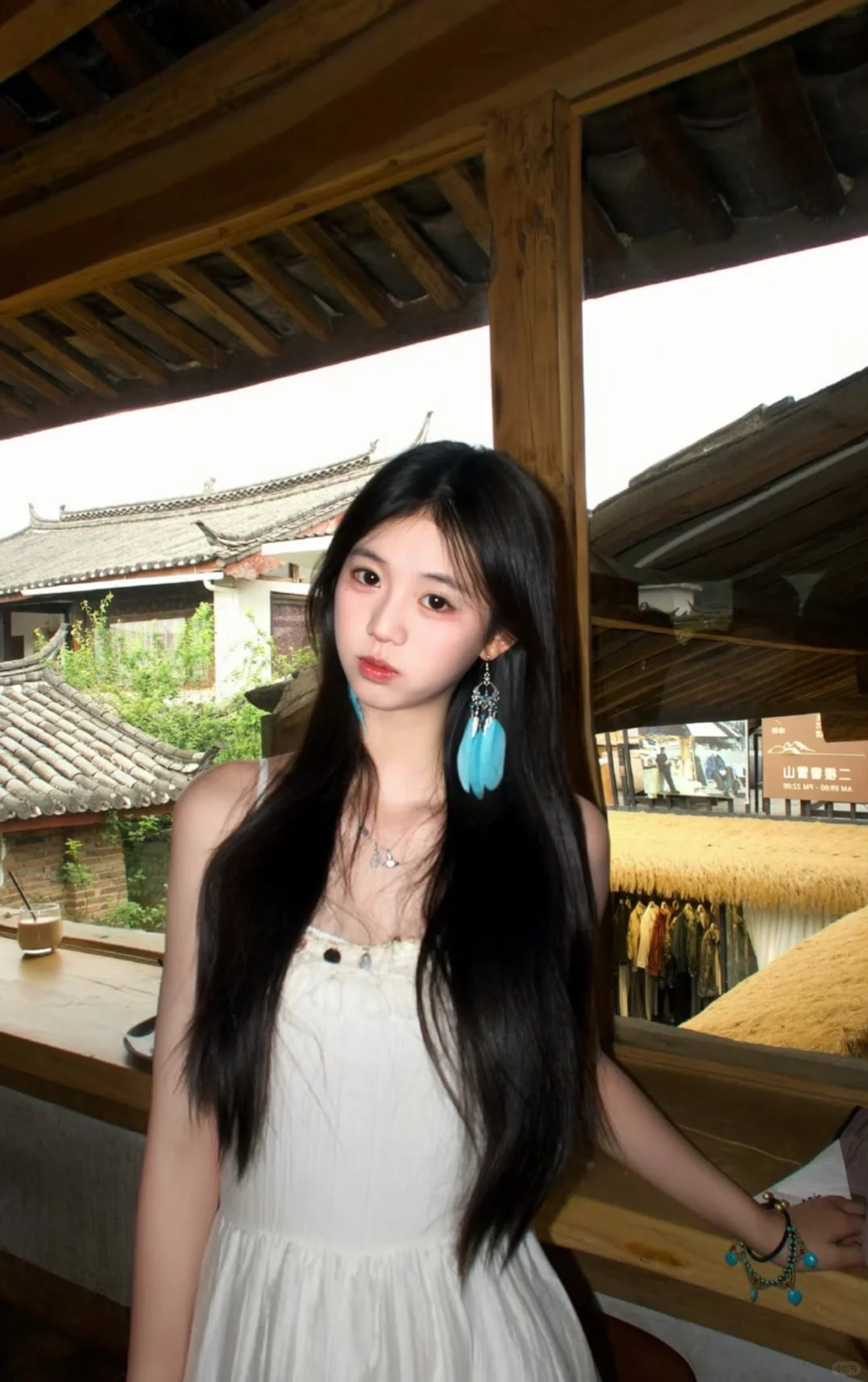 女大模特蹲摄影师 支持手机拍摄 ?️?
