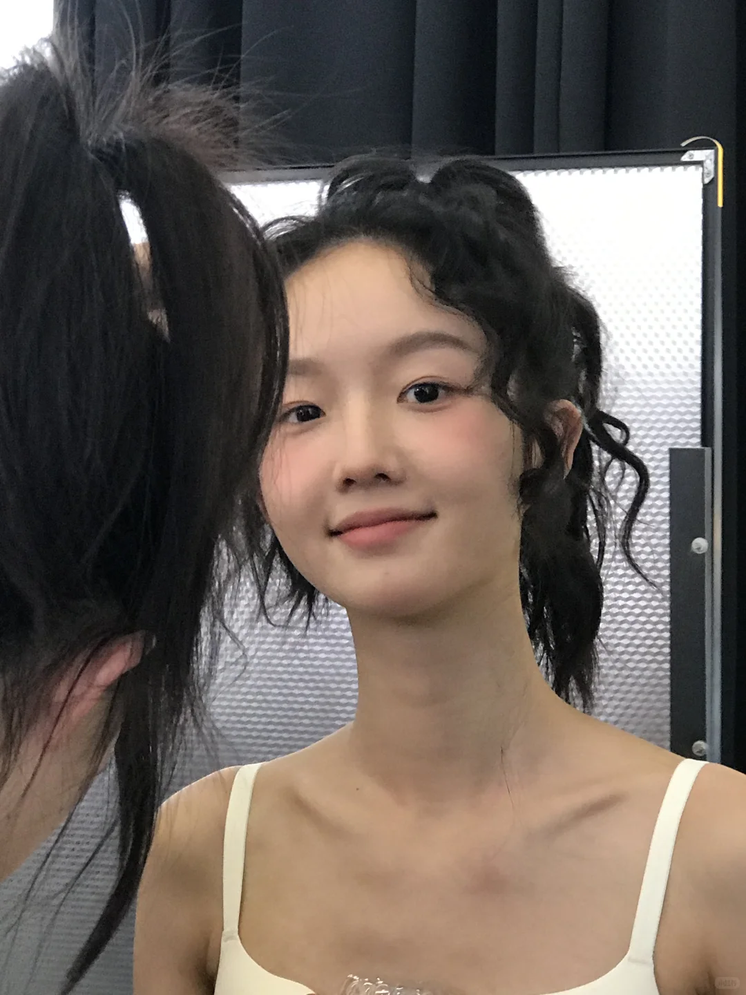 哎?骗人的吧?这么可爱的女孩子……
