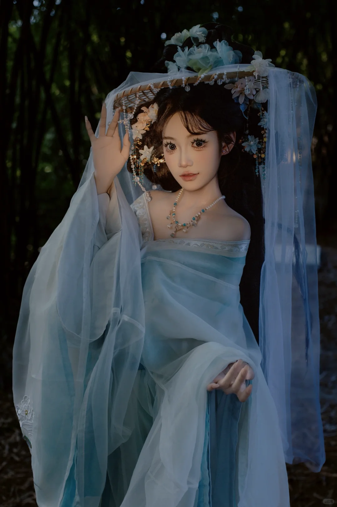 第一天做汉服写真模特就赚了一千