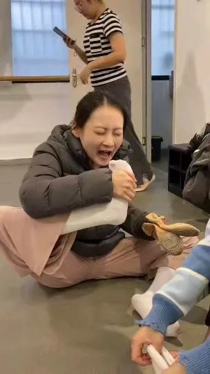 请和舞蹈生交往吧