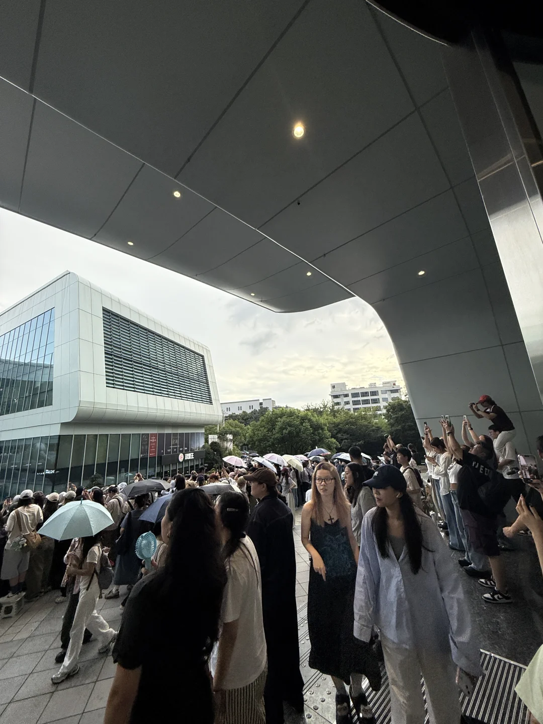 美妆大厂实习生(见过女明星版)?