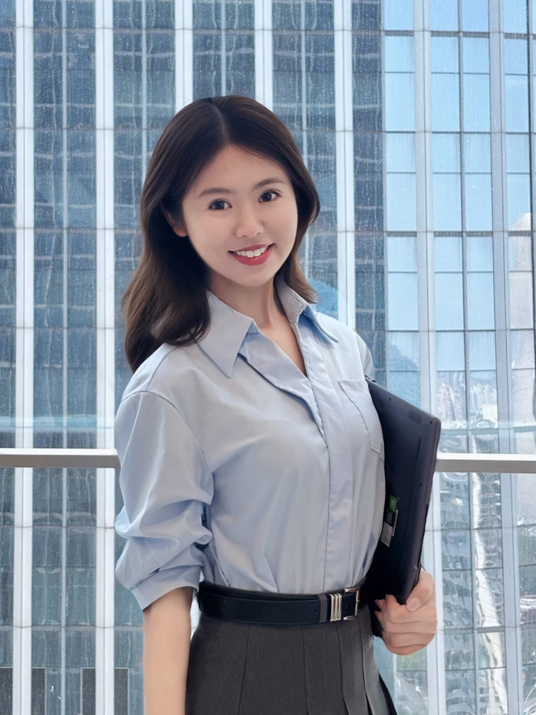 新来的实习生妹妹