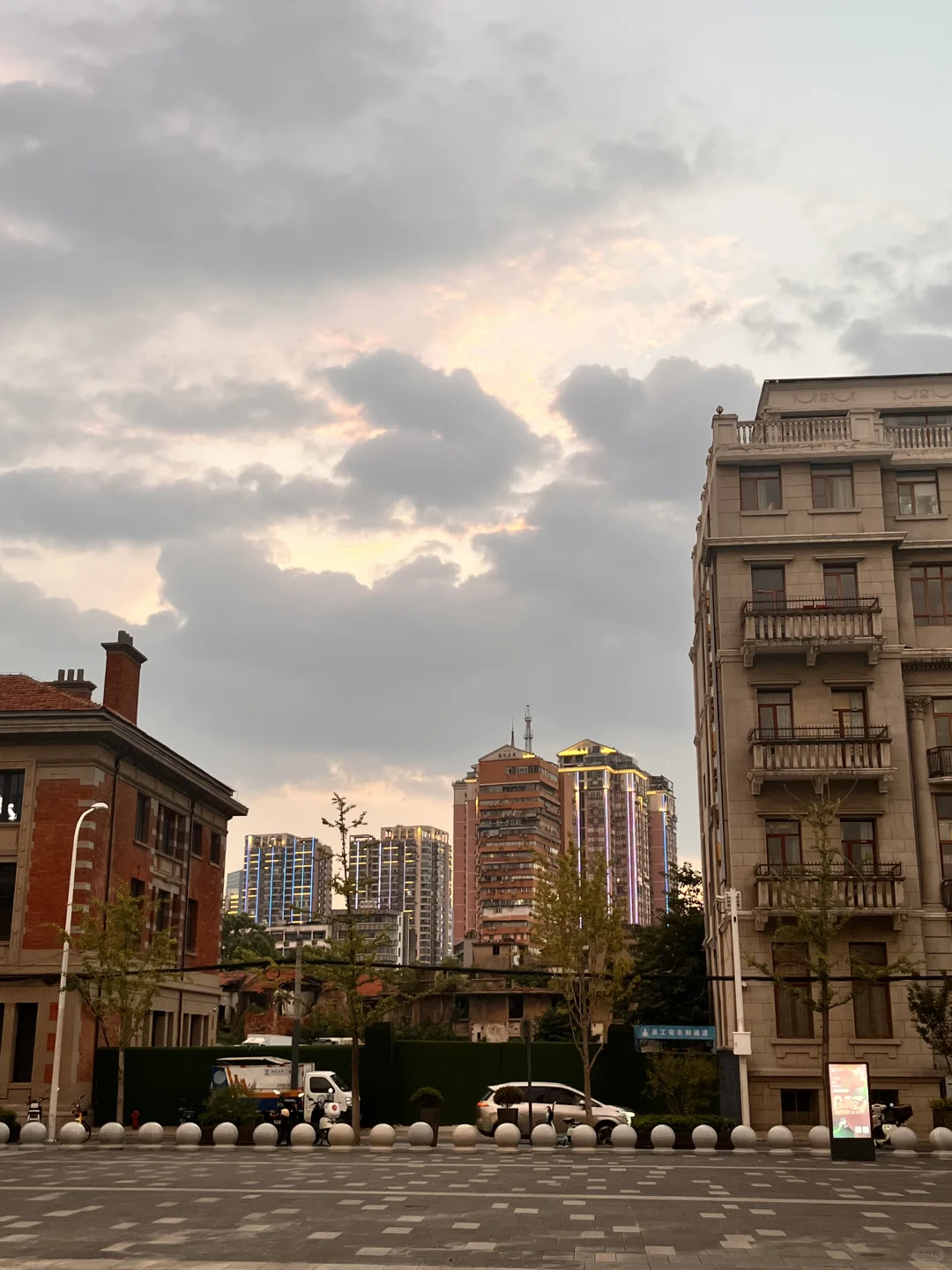 江汉路 双休不加班 缺个同事