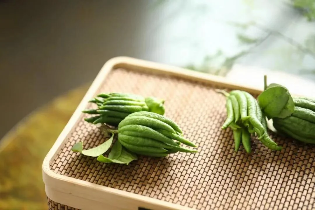 高薪招三农主播