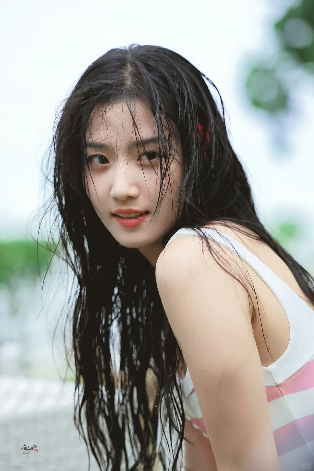 卢昱晓夏日纯欲风,甜妹天花板!