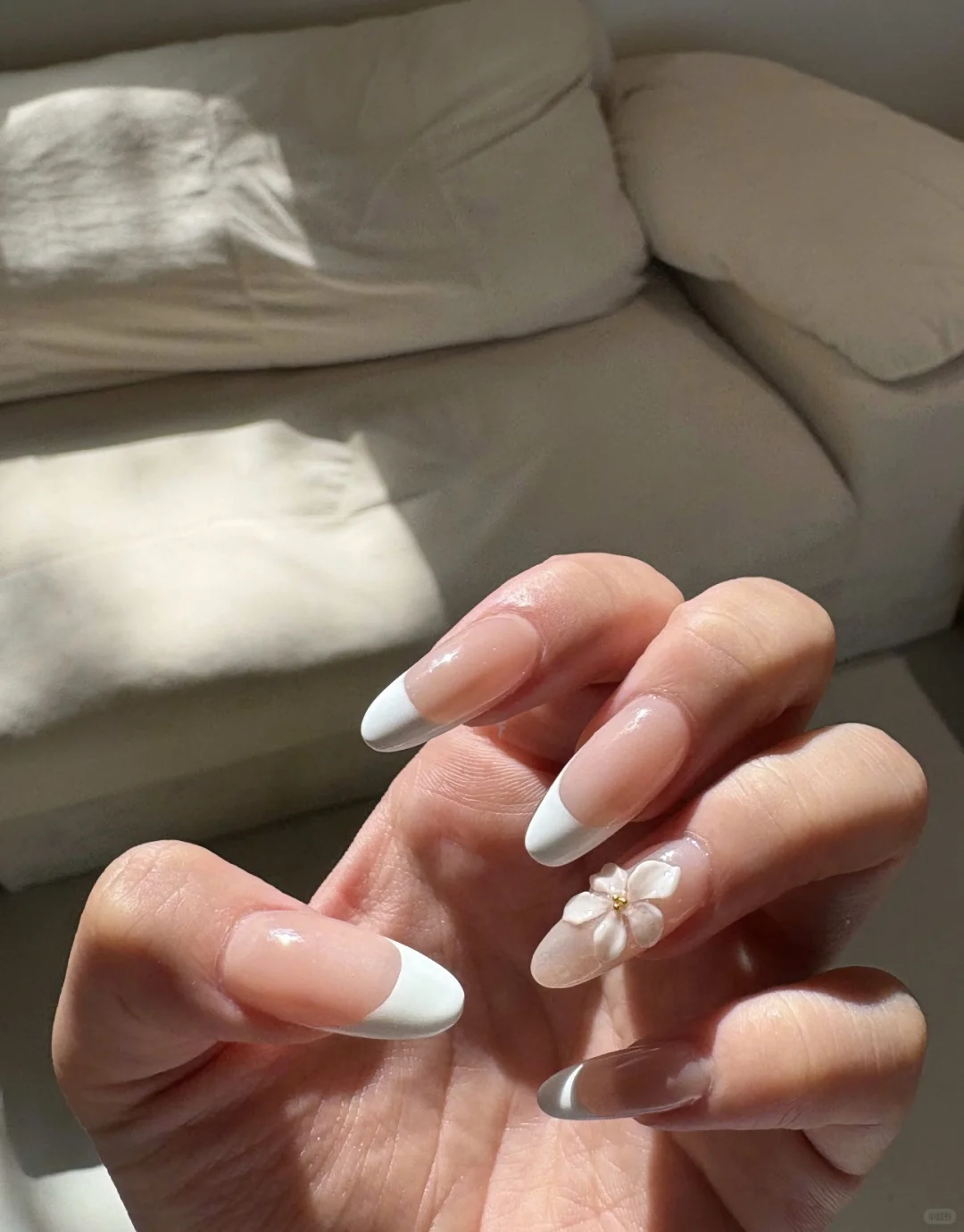 在象山做上了纯欲小花美甲～