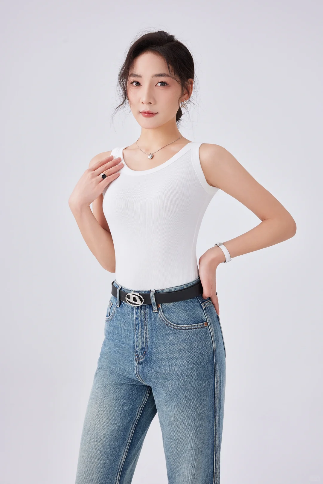 APEXMOTO ｜ 模特娜依