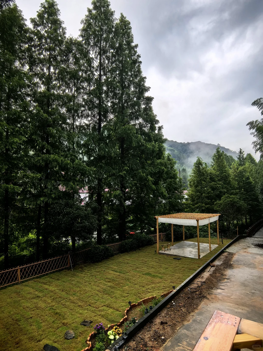 招聘咖啡师，助餐员，