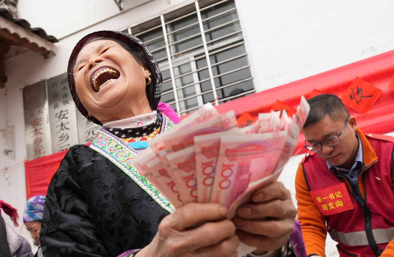 广西一苗寨村民喜提百万种粮收入