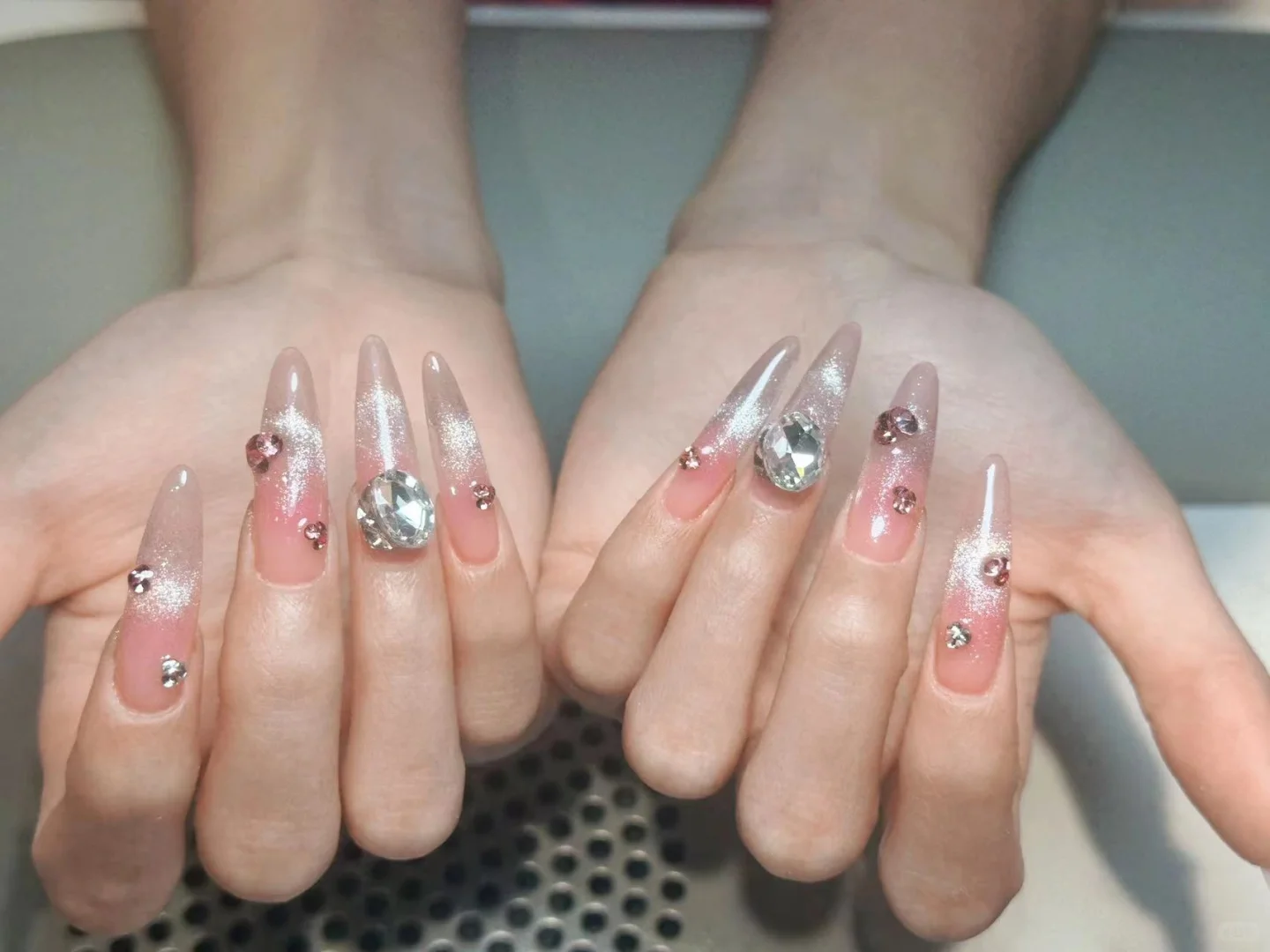 美甲师招聘，快来快来