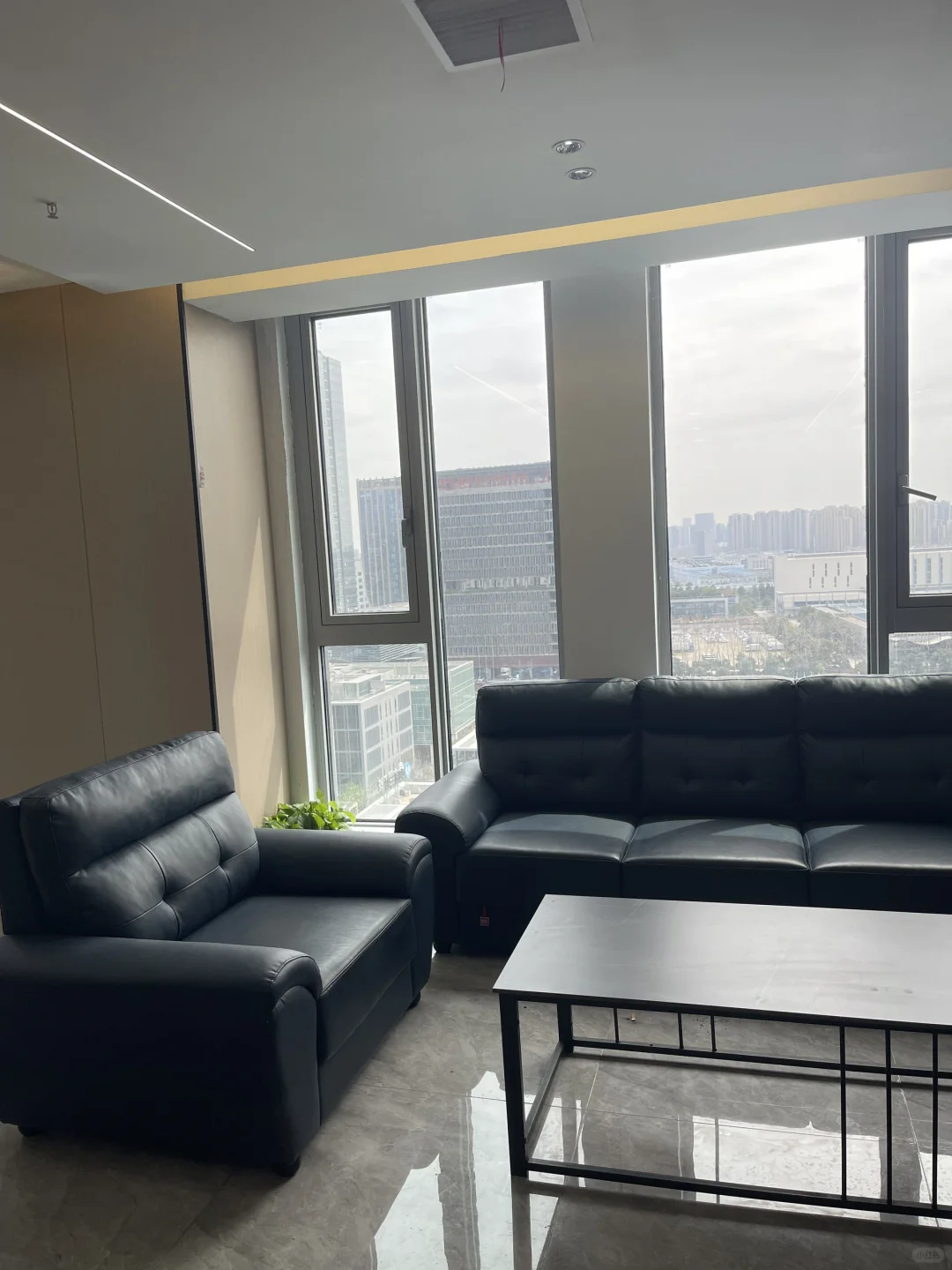 招 招聘专员 不打电话 不加班 不销售