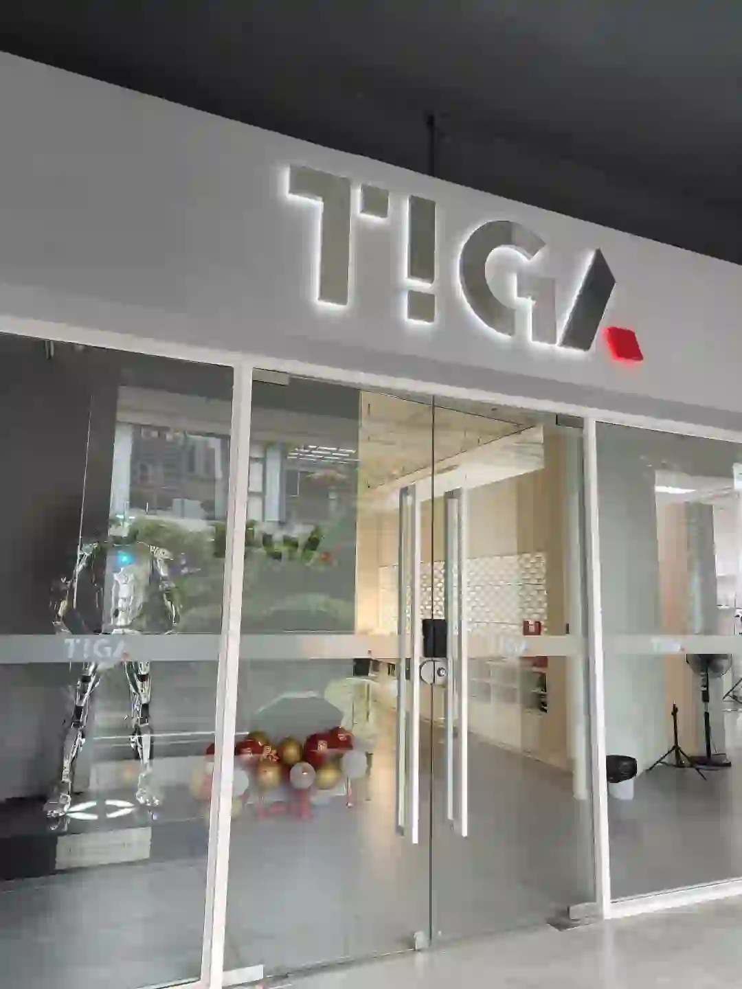 双休双休！！白云传媒公司招人！！！