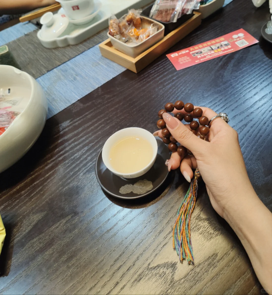 好消息：尼姑庵招聘了​坏消息：本科以上