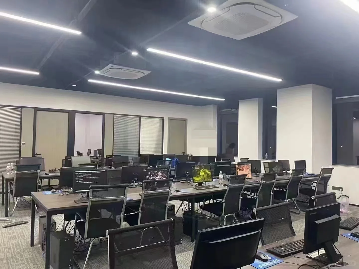 招聘！！||#招聘[话题]# #求职招聘[话题]