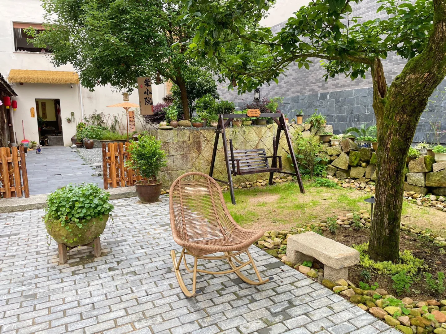 农家小院民宿招聘管家~近期能到岗位优先