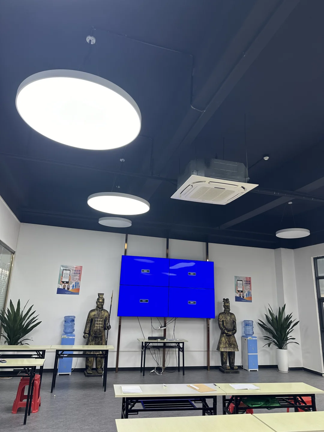 招聘文员！招聘文员！