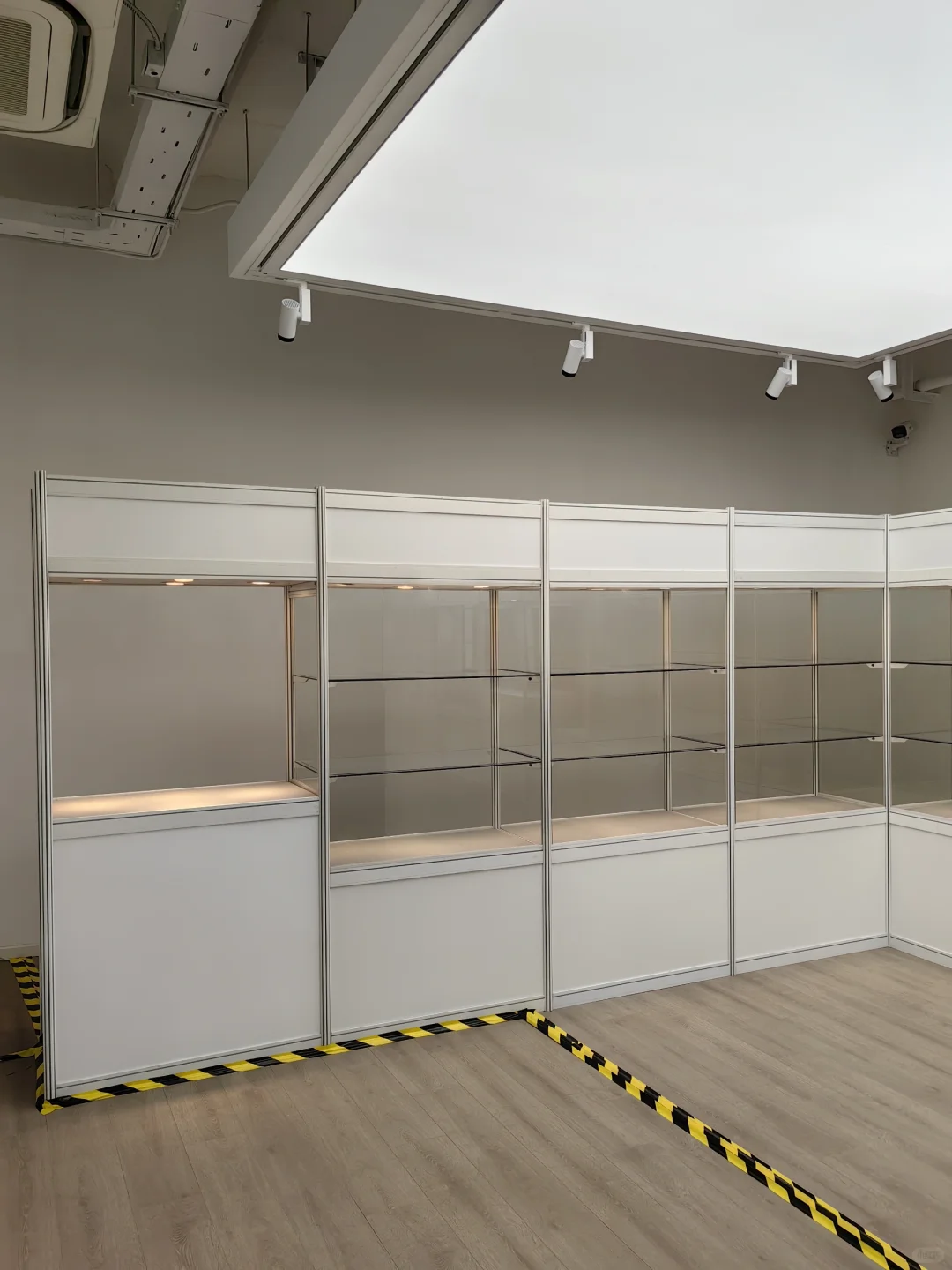 上海苏州嘉兴招聘会展位标摊画板展柜出租