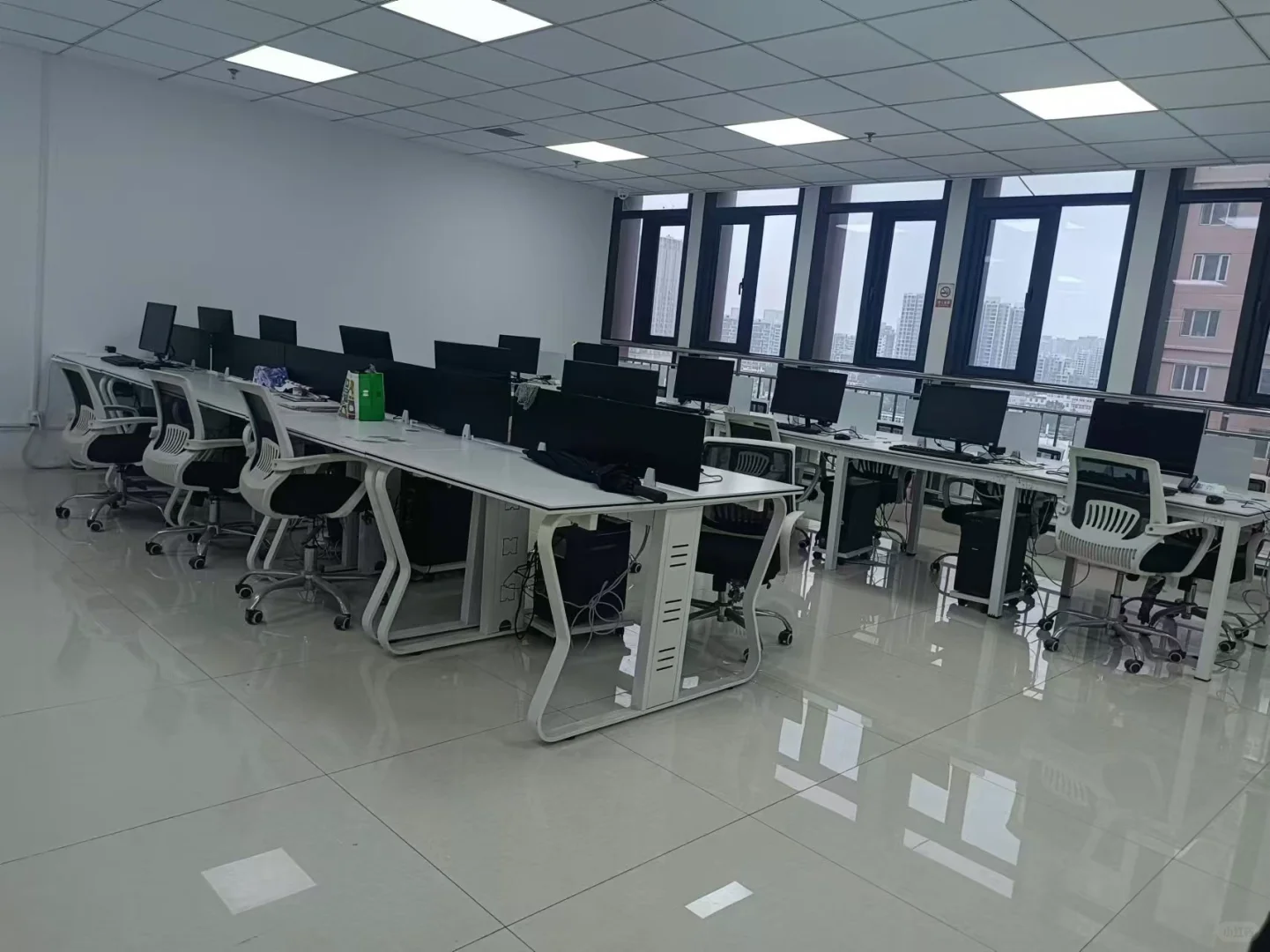 招聘啦招聘啦！