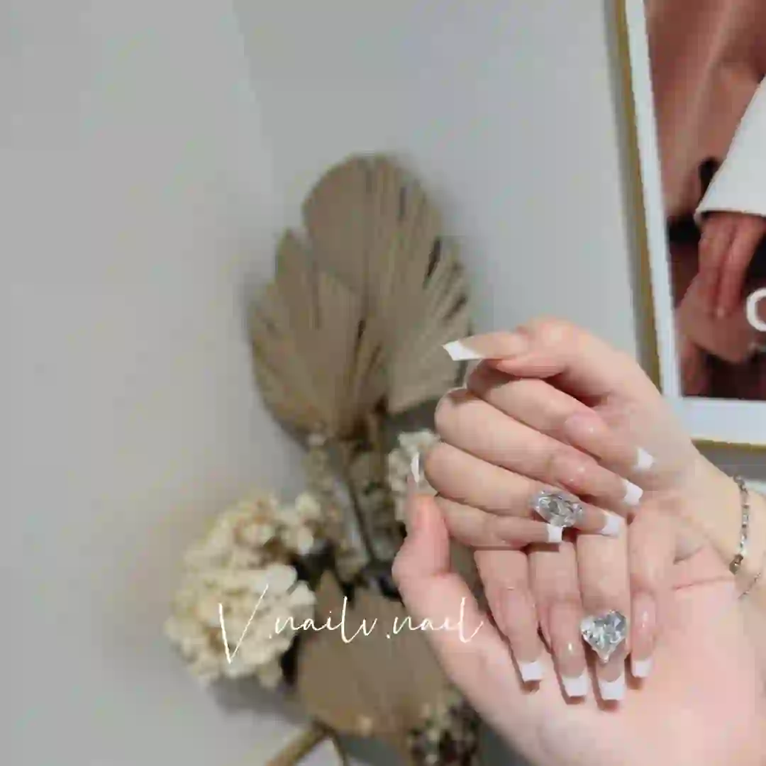 招聘美甲师呀 银川阅彩城工作