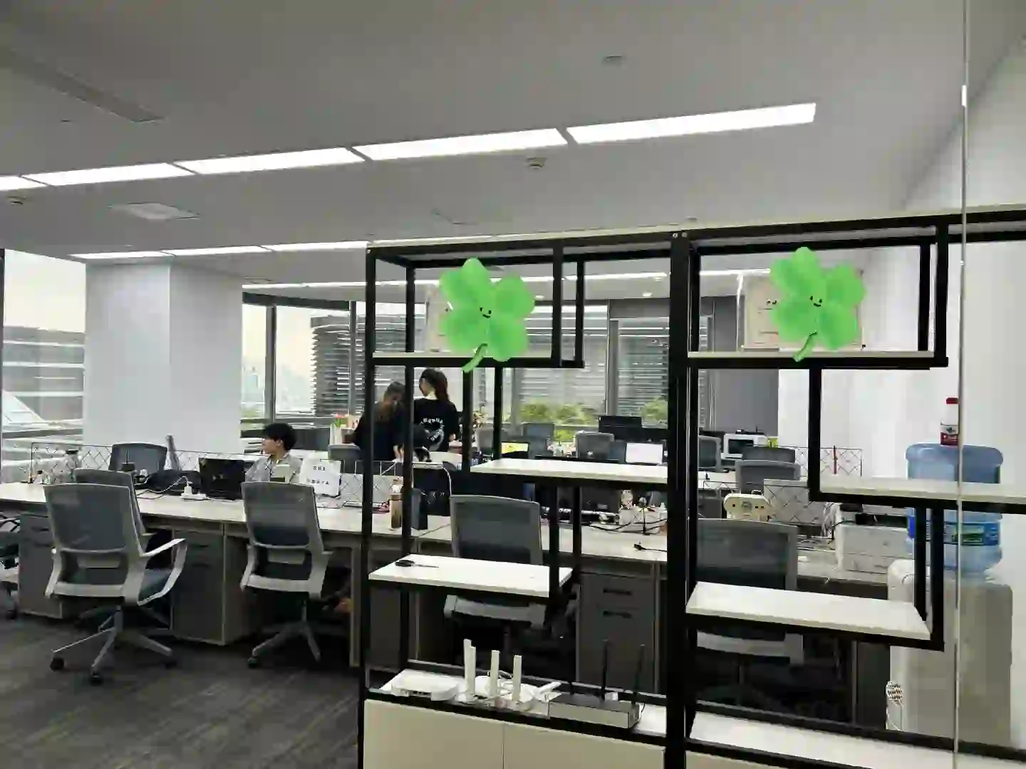 初创公司招人啦 双休 氛围超好 ～