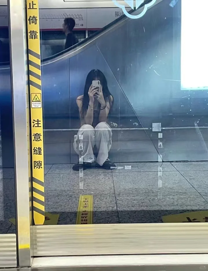 今天跑了两家公司，结果不知道怎么样。