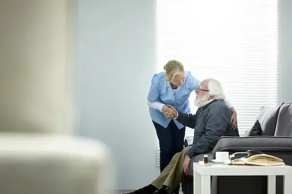 爱尔兰年薪35万元左右招聘护理人员