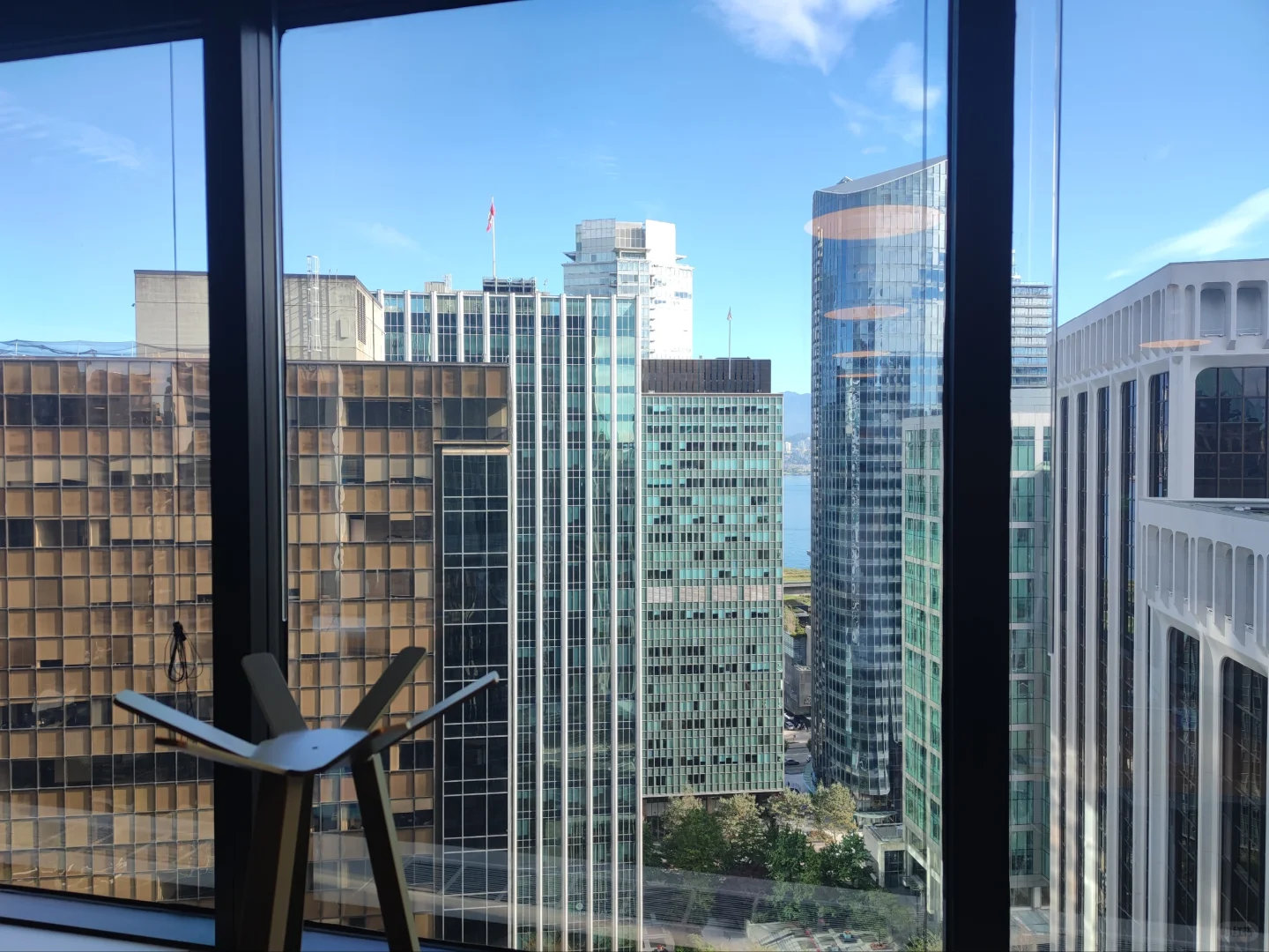 TikTok🇨🇦office来啦！可内推加/美