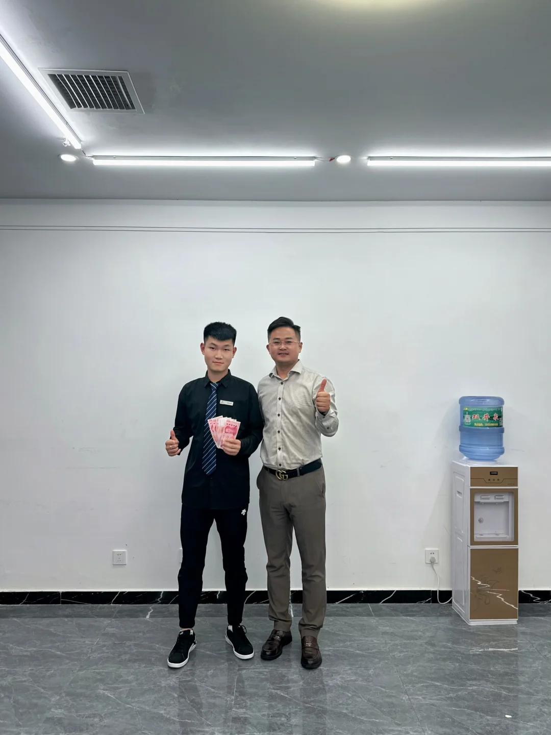 找工作的看过来啦👇🏻👇🏻👇🏻