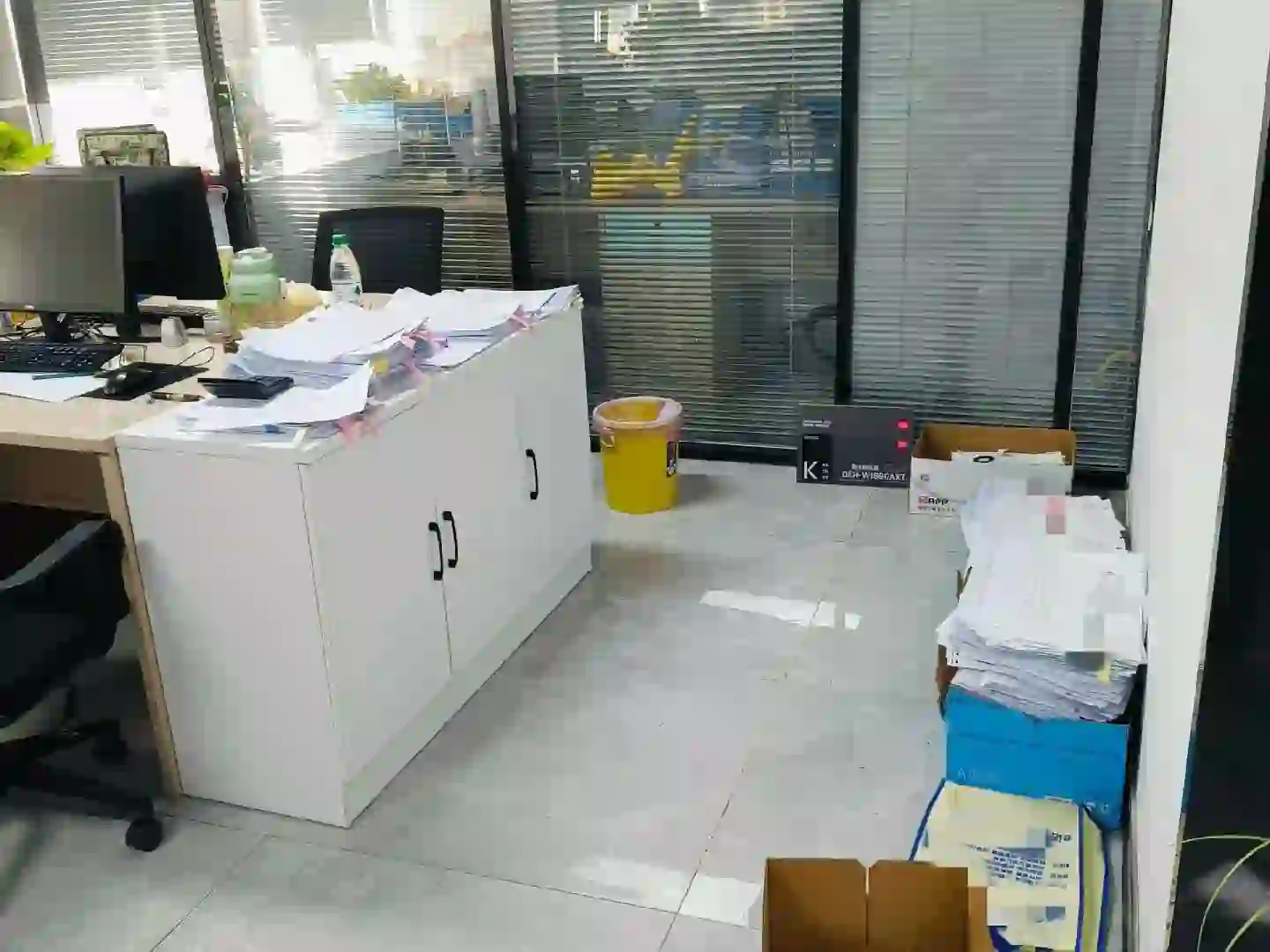 昆明 无责9000一个月