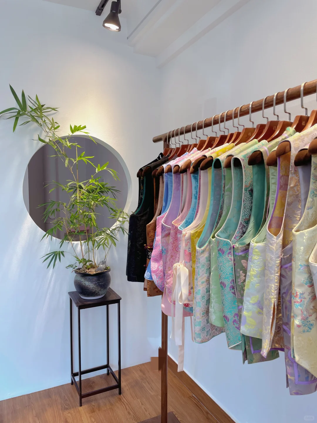 招聘！！！你怀财不遇💰好巧，我也怀才不遇