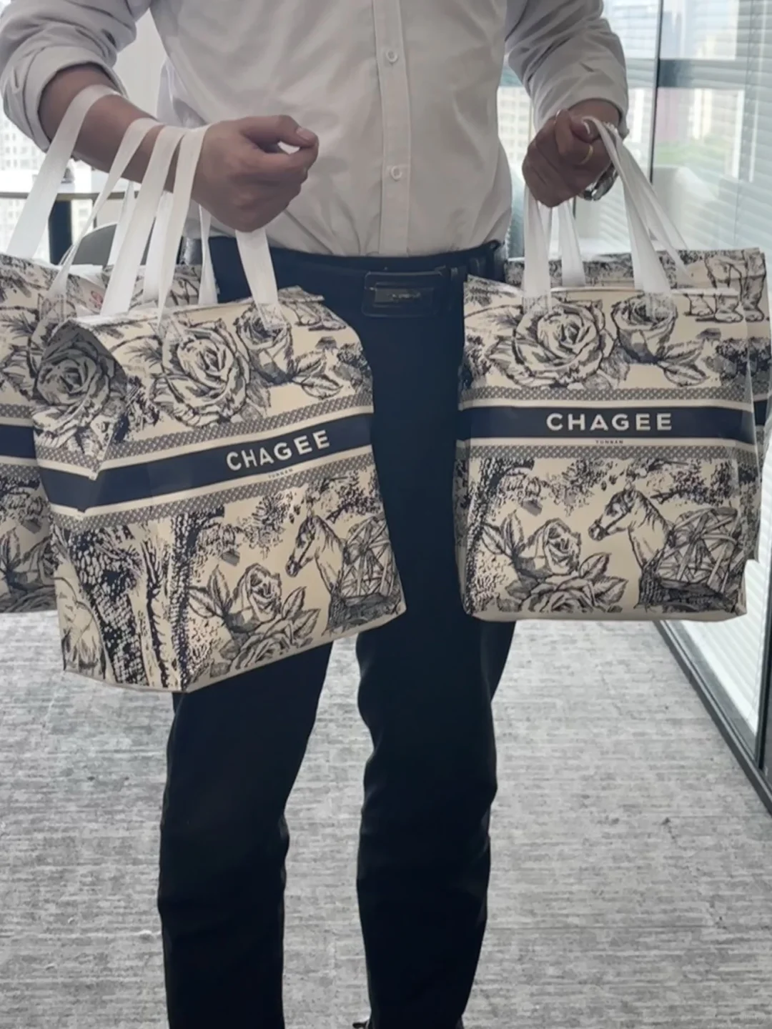 急急急！！！！！人事姐姐救救我！！！