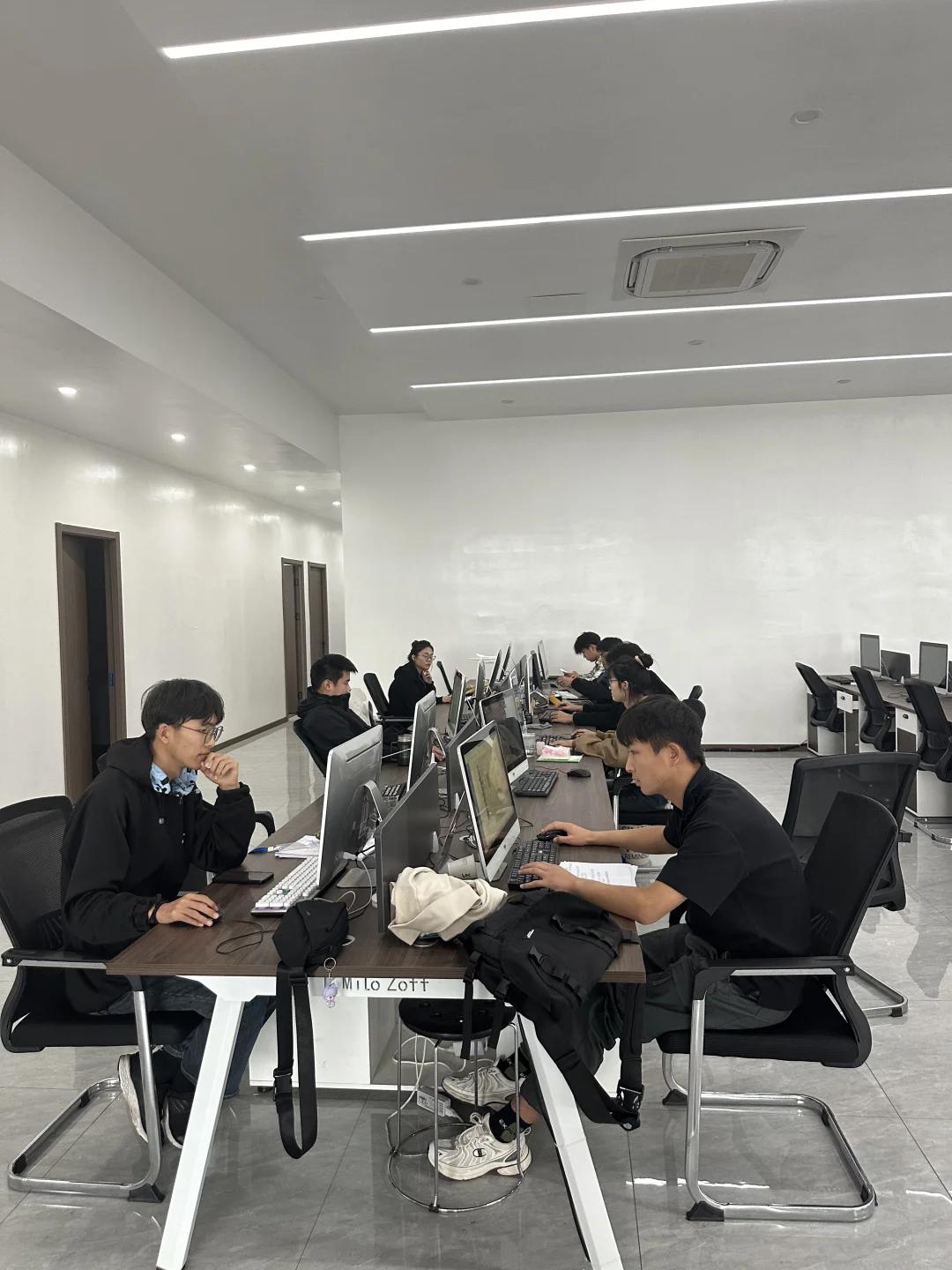 公司扩展，急招人事专员月薪6k➕