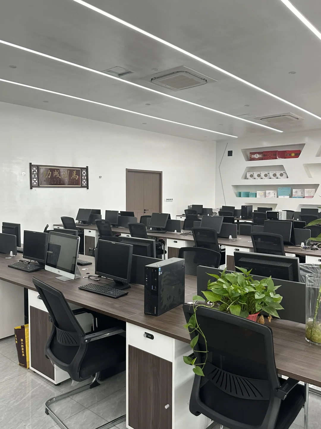 公司扩展，急招人事专员月薪6k➕