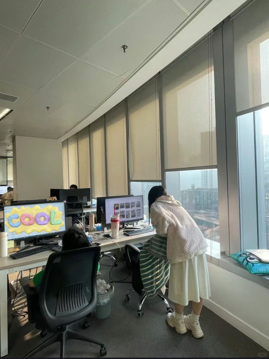 今天面试试镜了一个女生 想当场给她offer