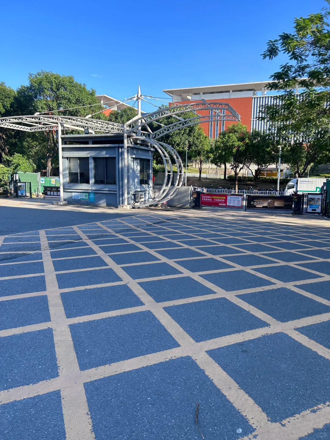 只招女生医疗厂月薪7000左右、我待了三年多