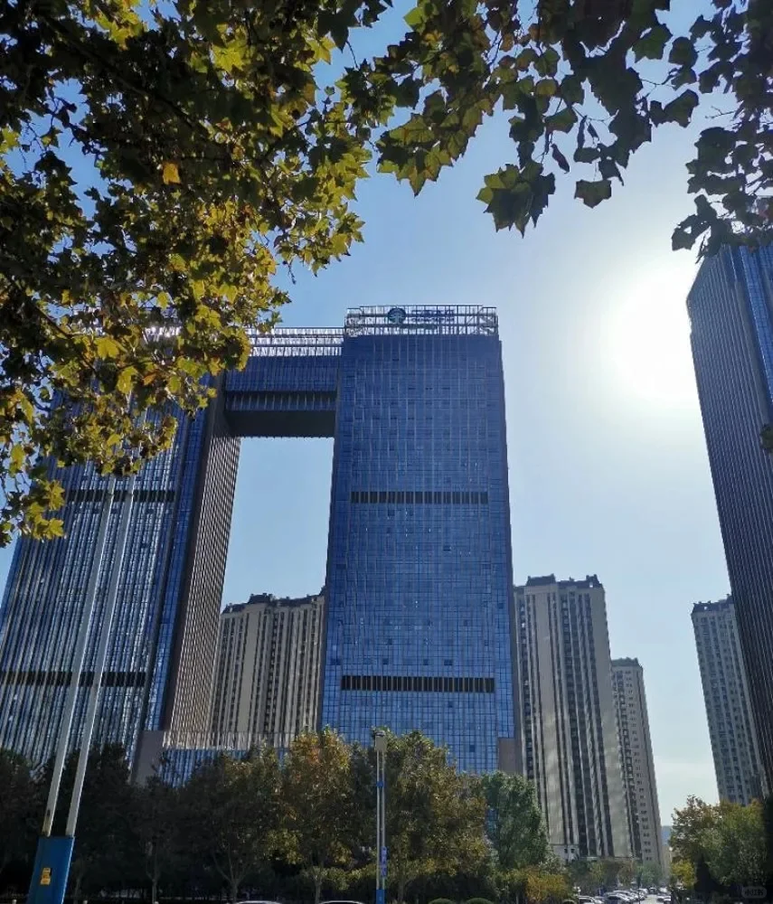 济南万象城对面央企招聘话务员