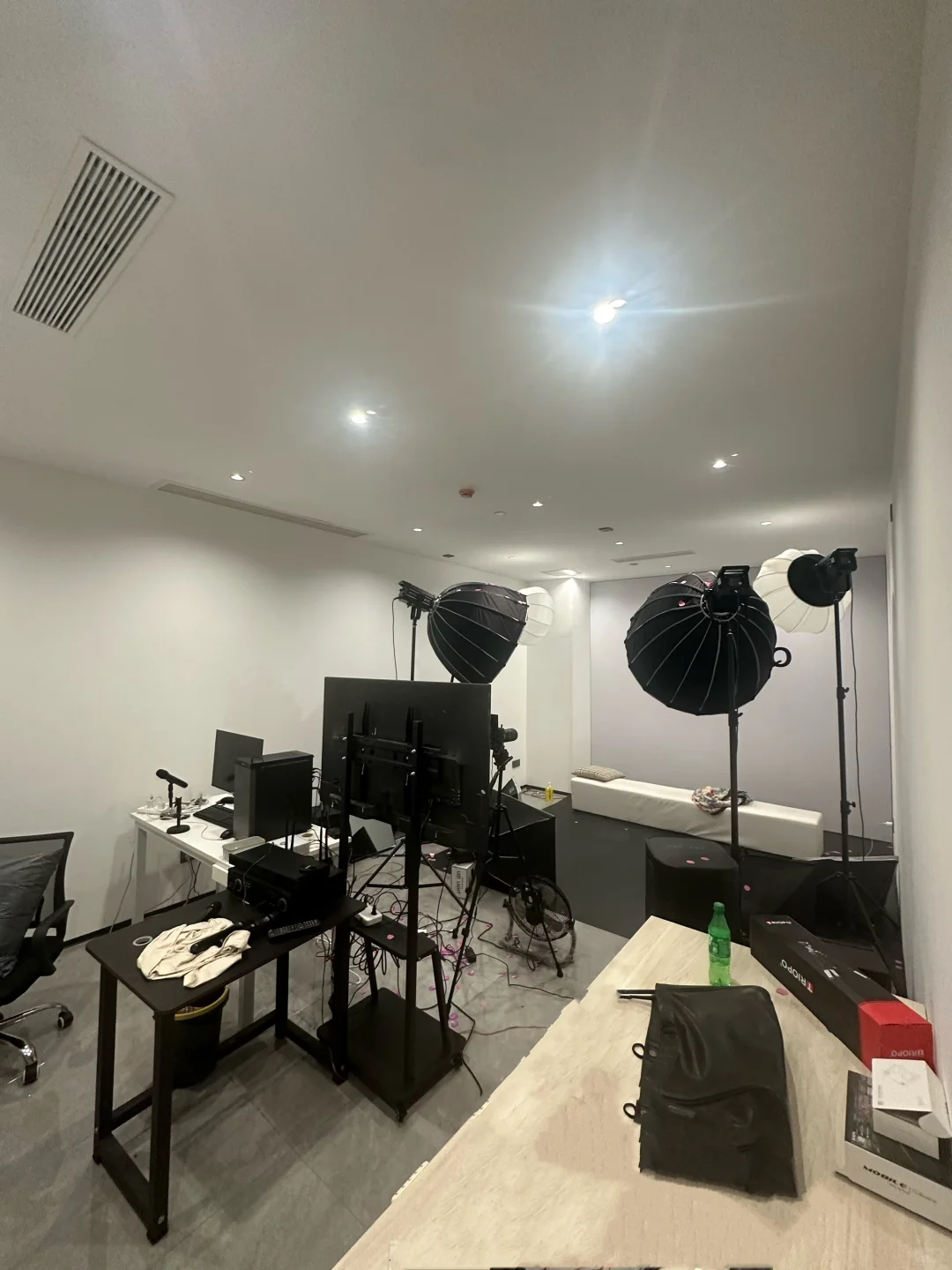 招主播啦！！开埃尔法接你那种别管了