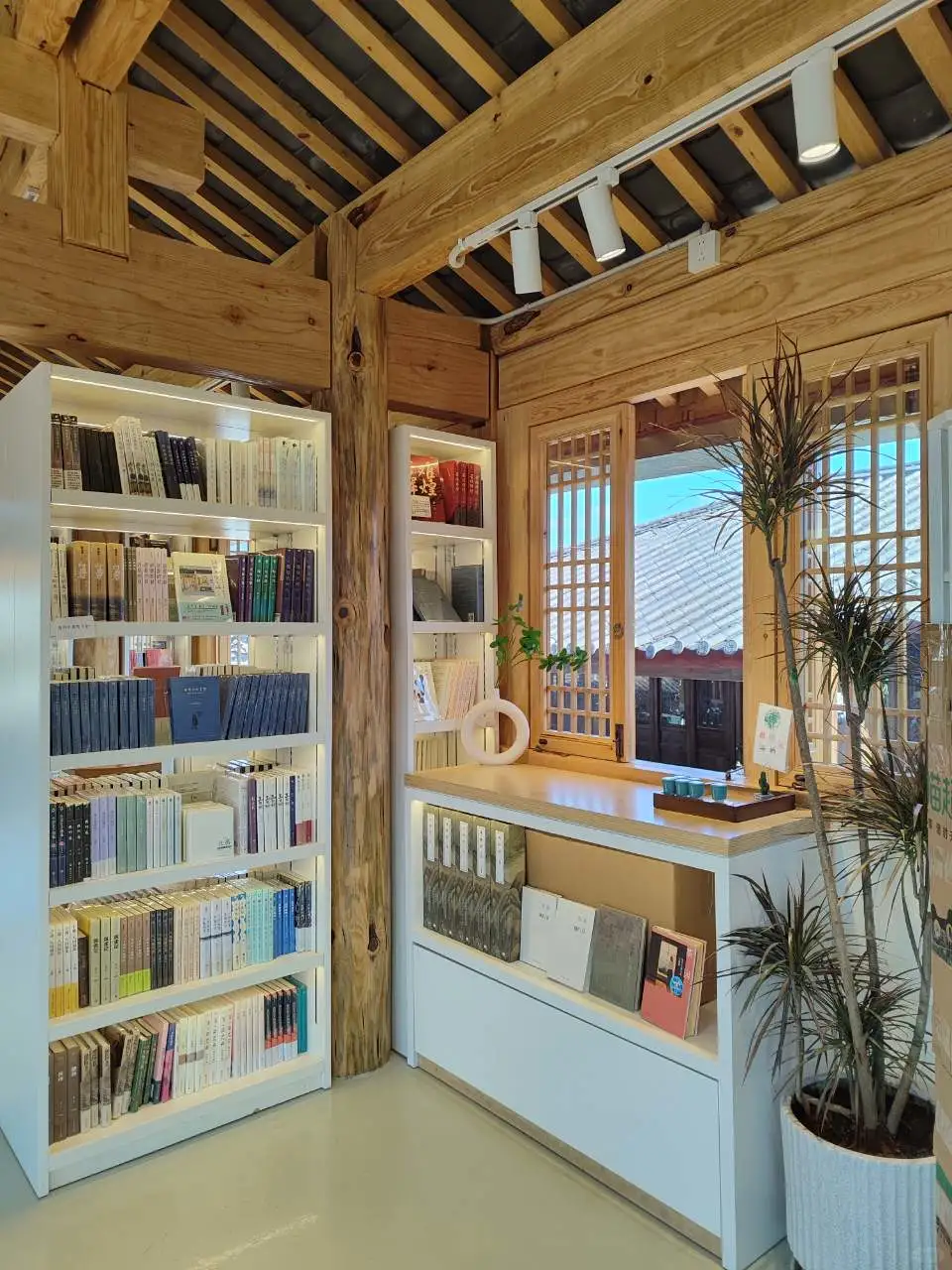 这里想要一个兼职店员！