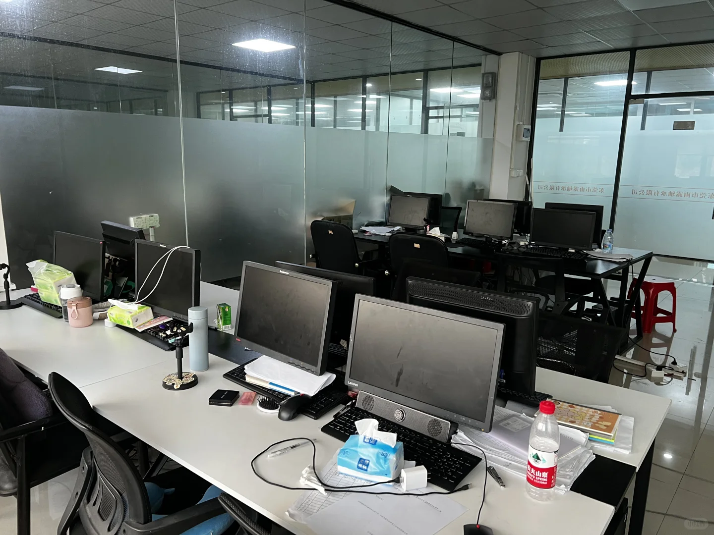 快看快看，这里在招人并且很急