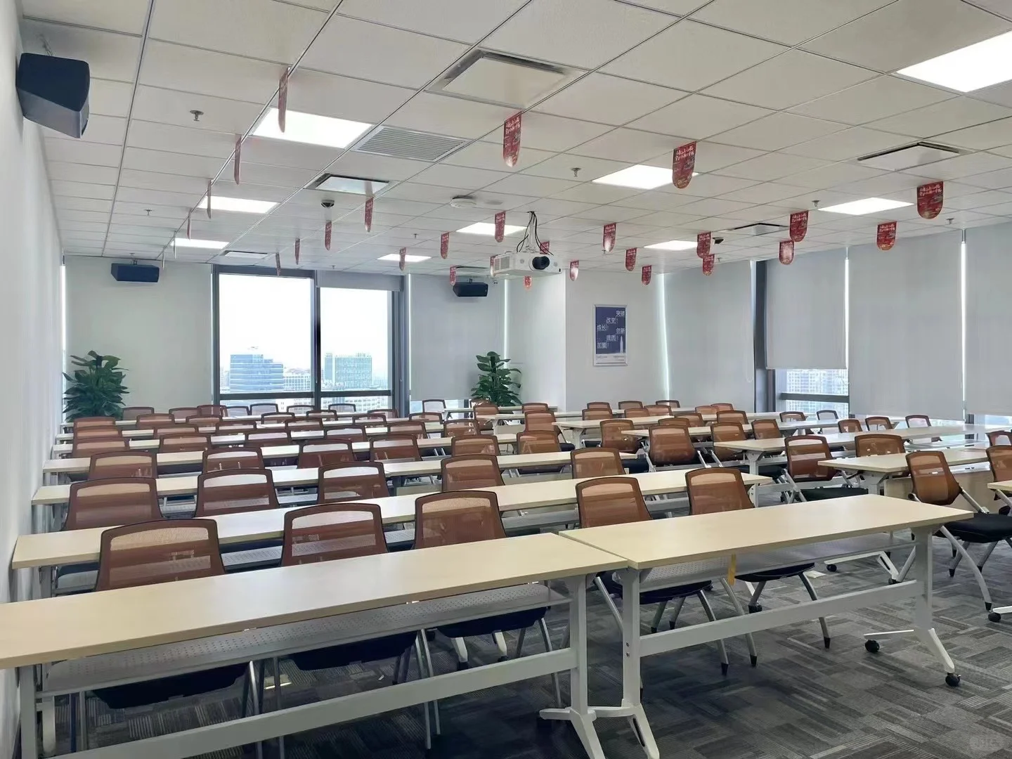 💼东莞南城双休工作招聘（6险1金）💰