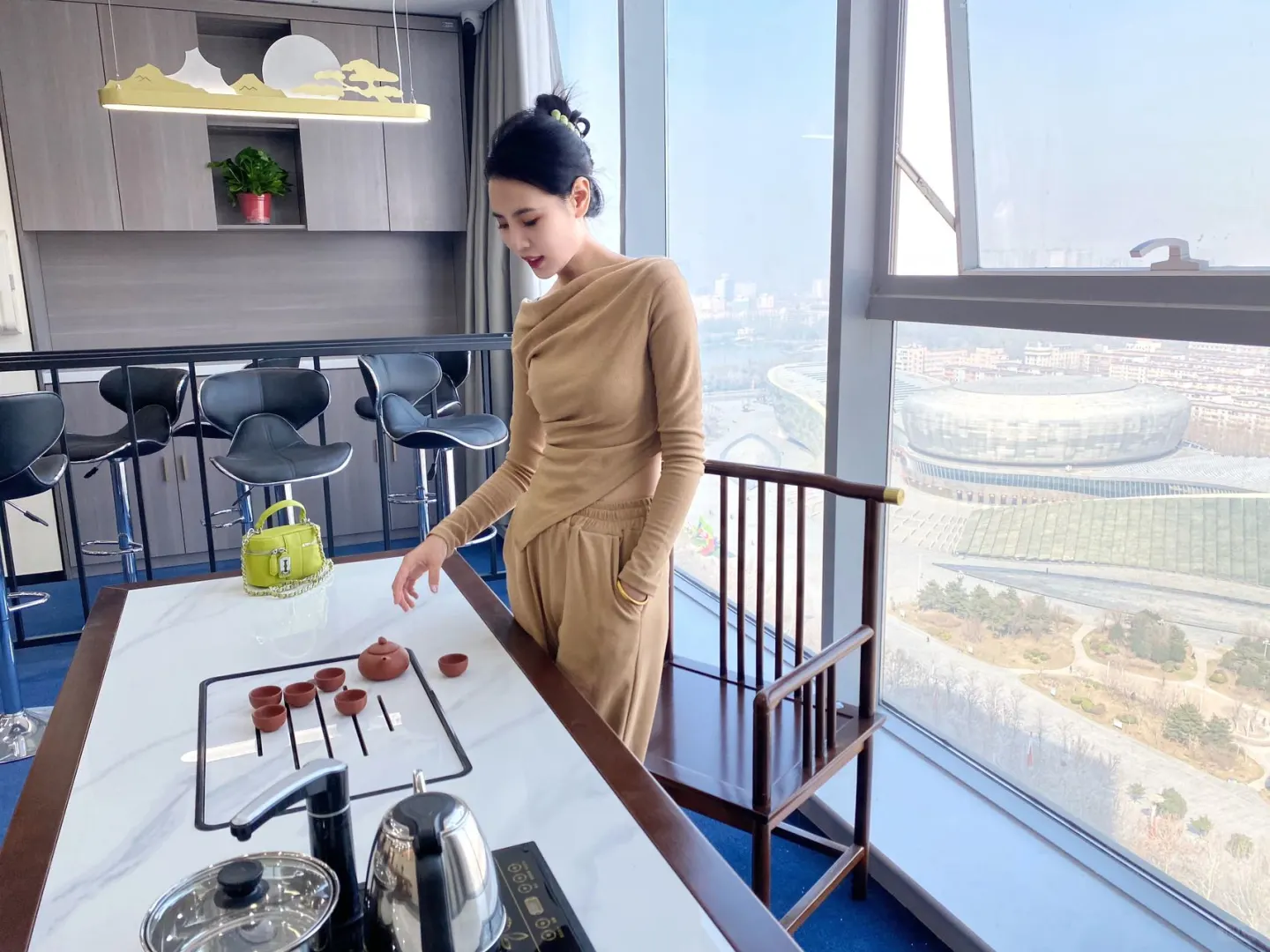 招聘 首月底薪3000元