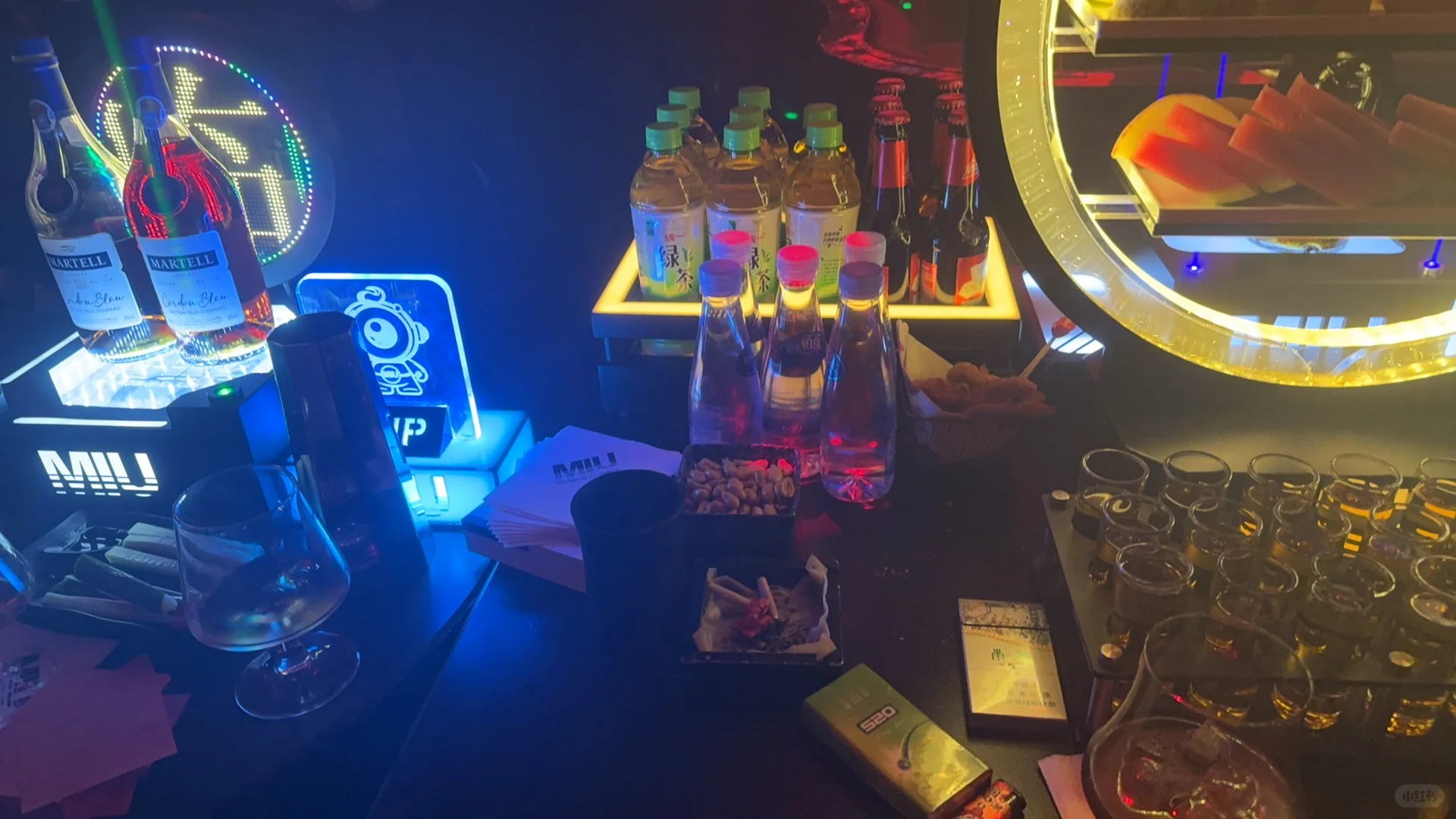 回国了 被逼着回公司的可怜鬼