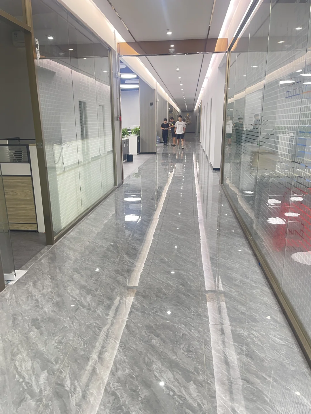 大朗办公室招聘文员咯